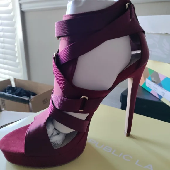 Olive Strappy Heel - Picture 6 of 8